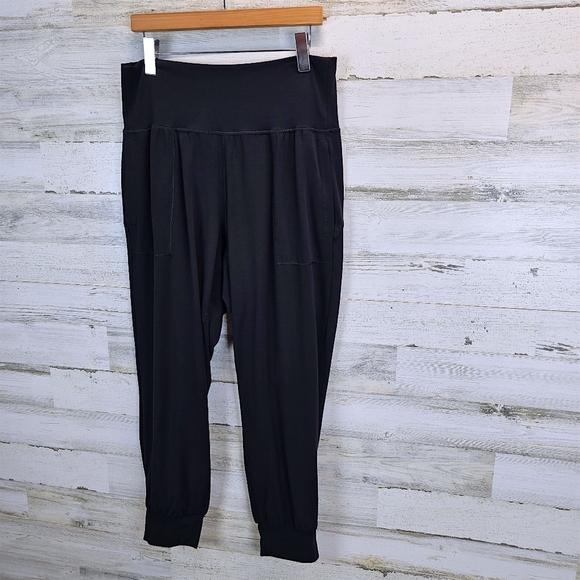 Athleta Salutation Jogger Pants Black High-Rise Lounge Activewear Size 2X Cozy - Picture 3 of 13